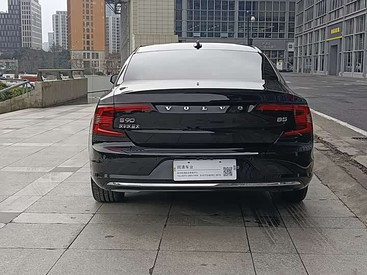 Фото 7 - Volvo S90