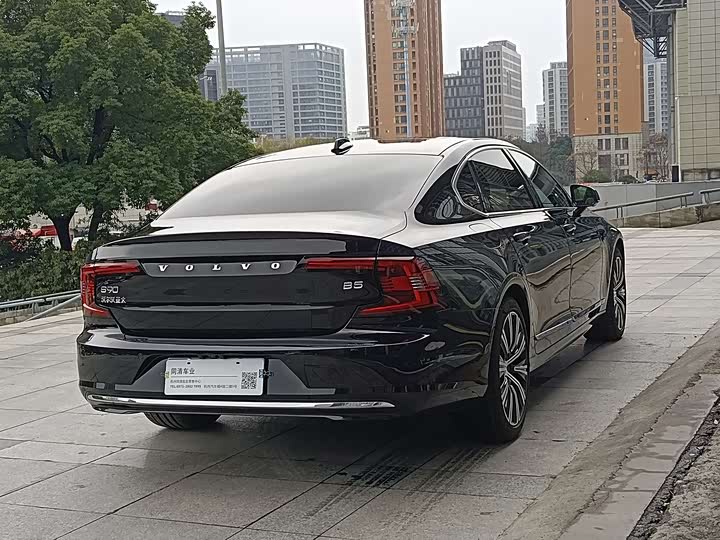Фото 8 - Volvo S90