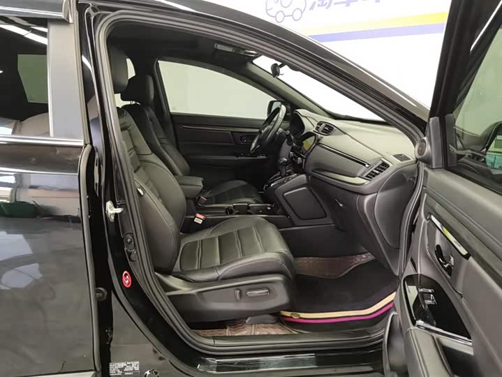 Фото 8 - Honda CR-V