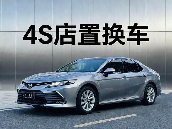 Фото 1 - Toyota Camry