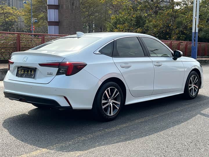 Фото 4 - Honda Integra