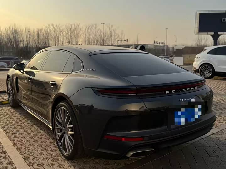 Фото 9 - Porsche Panamera