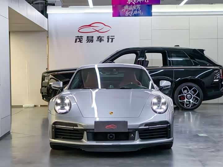 Фото 2 - Porsche 911