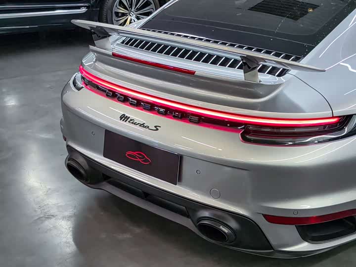 Фото 6 - Porsche 911