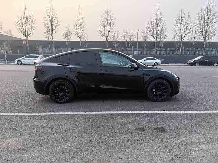 Фото 7 - Tesla Model Y