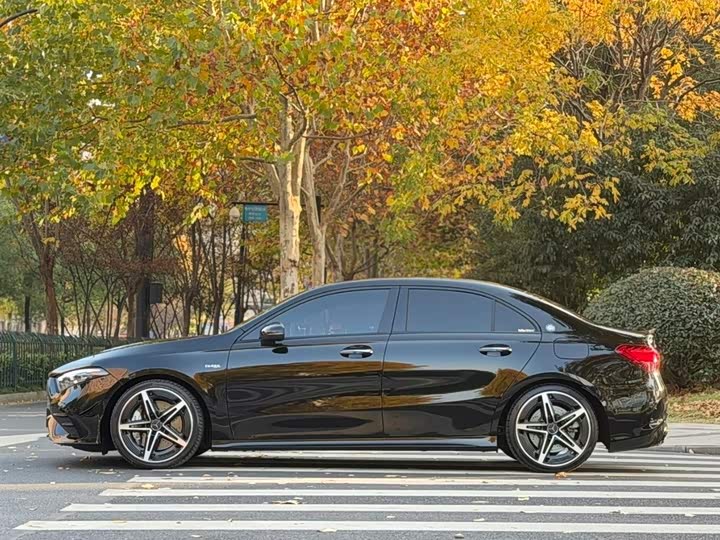 Фото 5 - Mercedes-Benz A-Class AMG