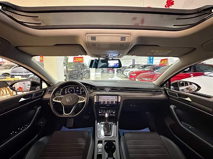 Photo 7 - Volkswagen Magotan