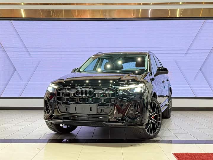 Фото 3 - Audi Q7