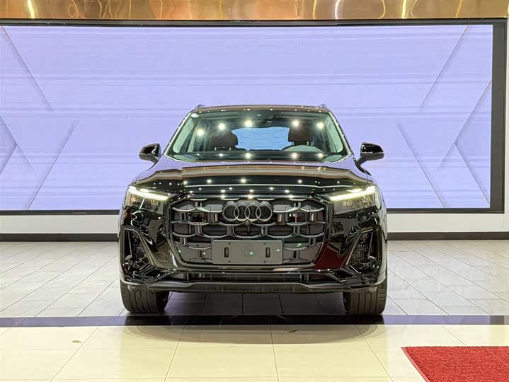 Фото 4 - Audi Q7