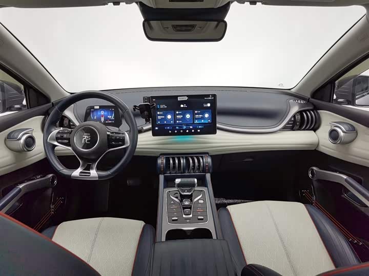 Фото 5 - BYD Yuan Plus