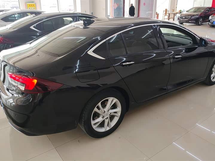 Фото 3 - Buick Regal