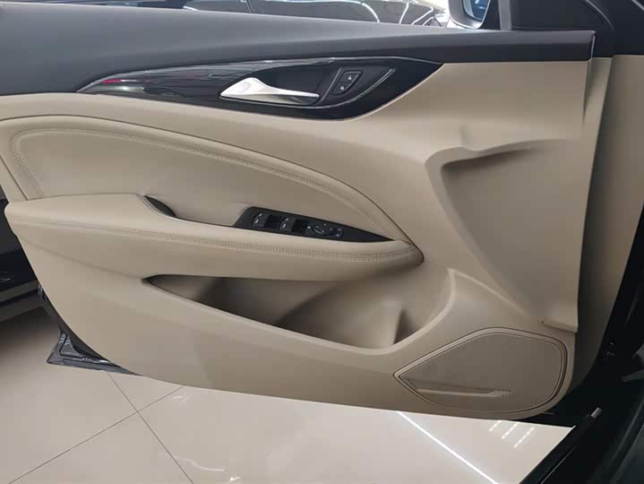 Фото 7 - Buick Regal