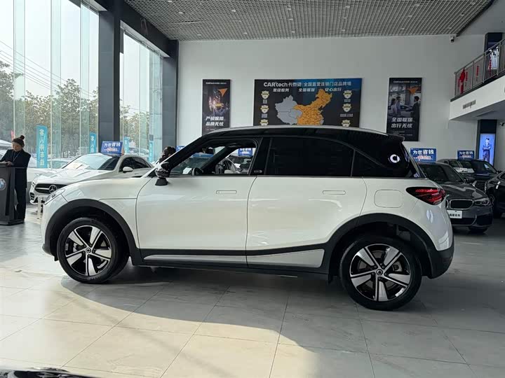 Фото 9 - Smart #1