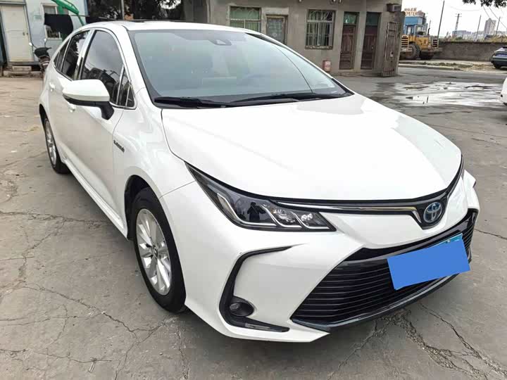 Фото 3 - Toyota Corolla