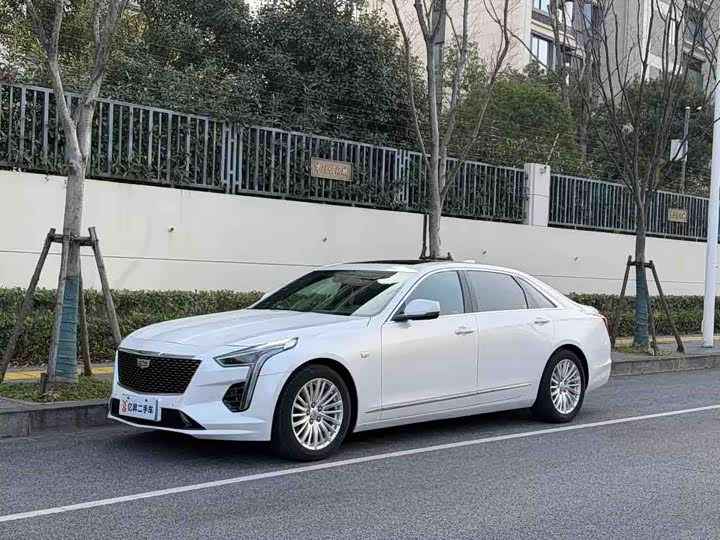 Фото 1 - Cadillac CT6