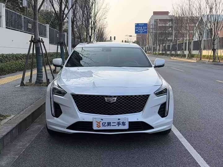 Фото 2 - Cadillac CT6
