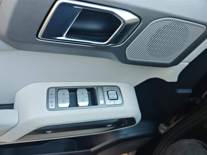 Фото 7 - BYD FangChengBao Titanium 3 (Tai 3)