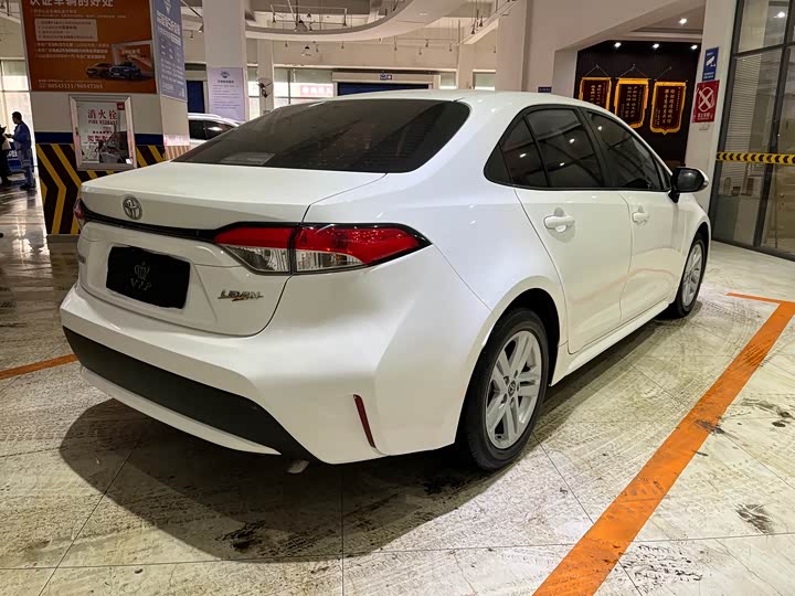 Фото 4 - Toyota Levin