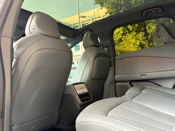 Фото 5 - XPeng F57