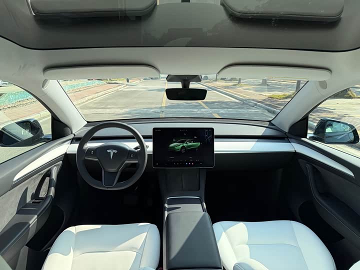 Фото 5 - Tesla Model 3