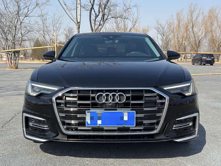 Фото 2 - Audi A6L