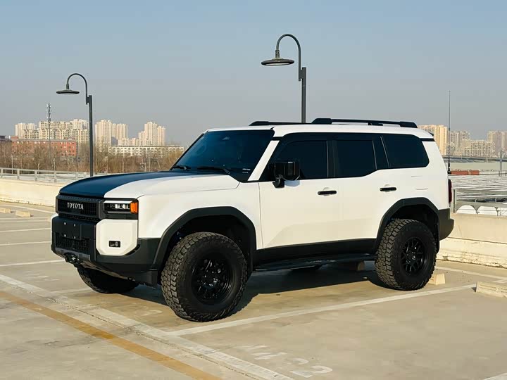 Фото 1 - Toyota Prado