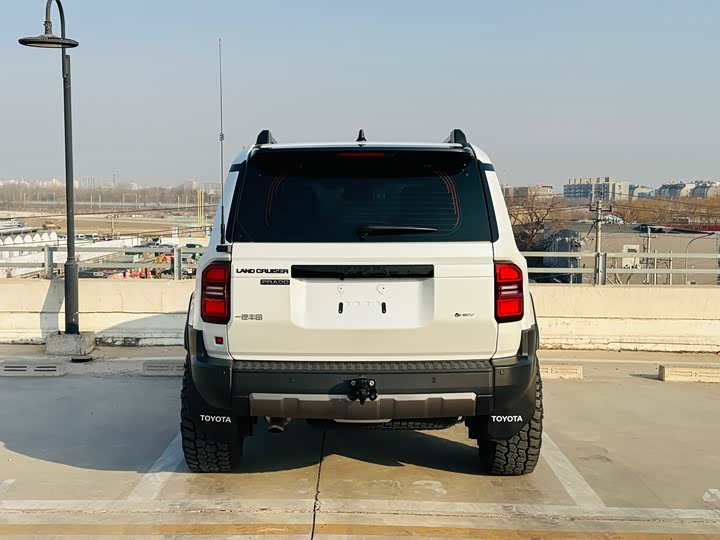 Фото 5 - Toyota Prado