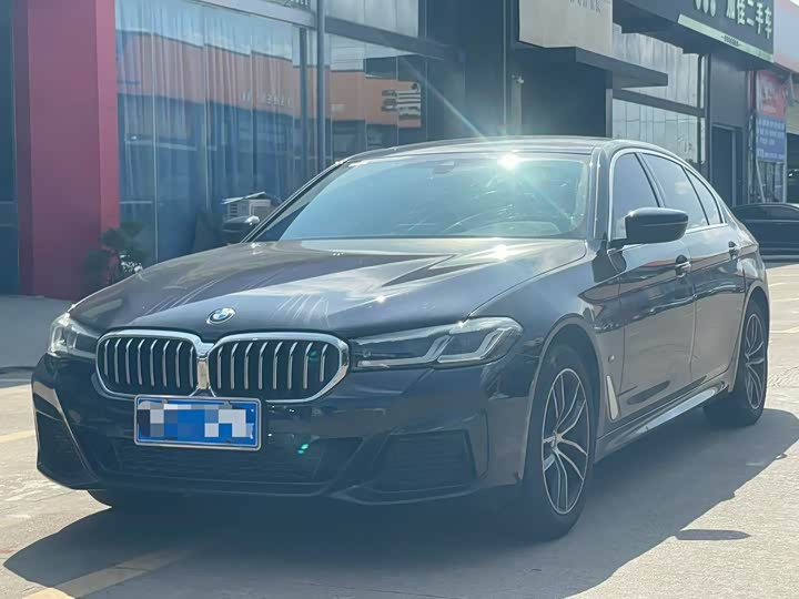 Фото 1 - BMW 5 Series