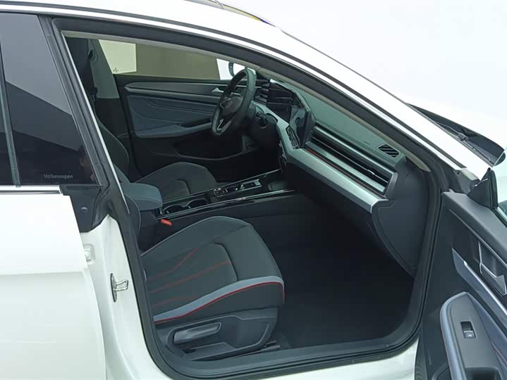 Фото 8 - Volkswagen Lamando L