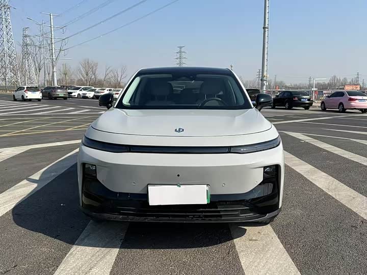 Фото 2 - Leapmotor B10