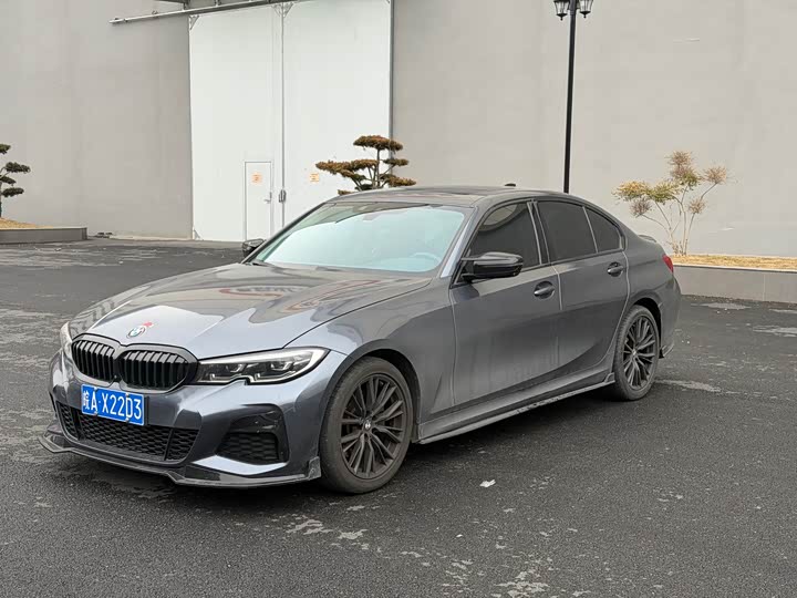 Photo 1 - BMW 3 Series