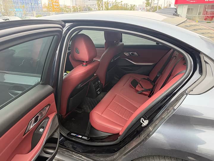 Photo 5 - BMW 3 Series