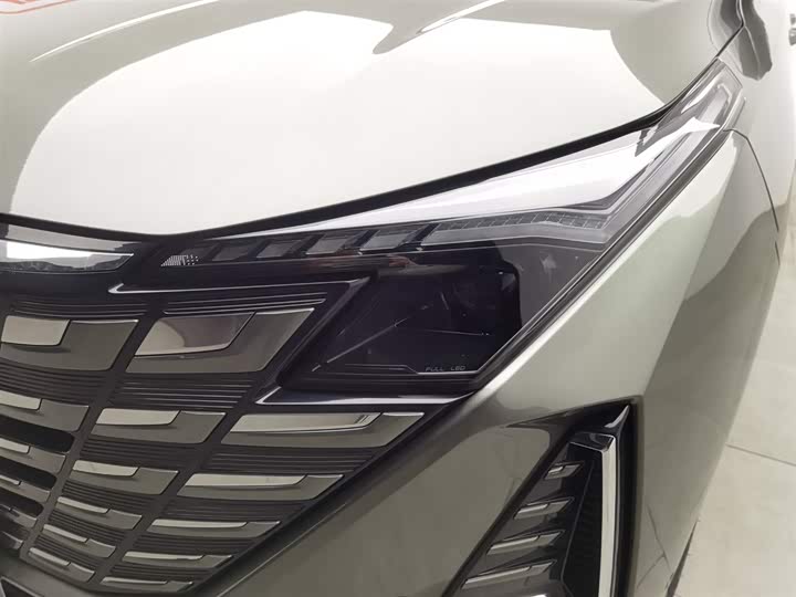 Фото 7 - Changan UNI-Z Hybrid