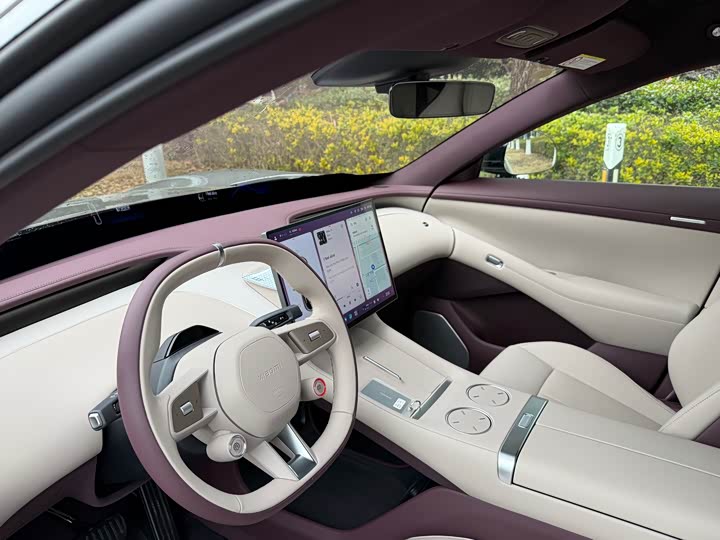 Фото 9 - Xiaomi YU7