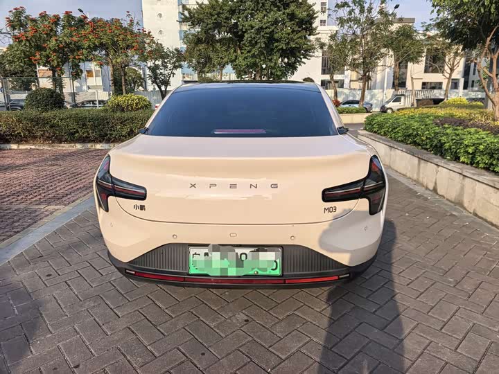 Фото 8 - XPeng Mona M03
