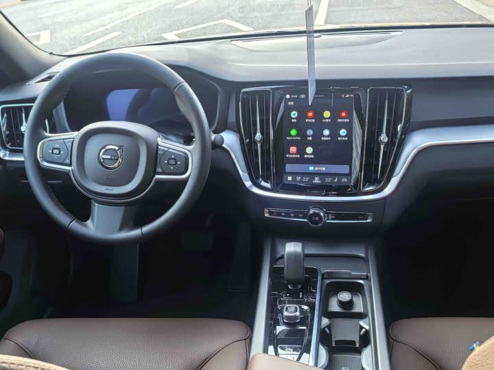 Фото 7 - Volvo S60