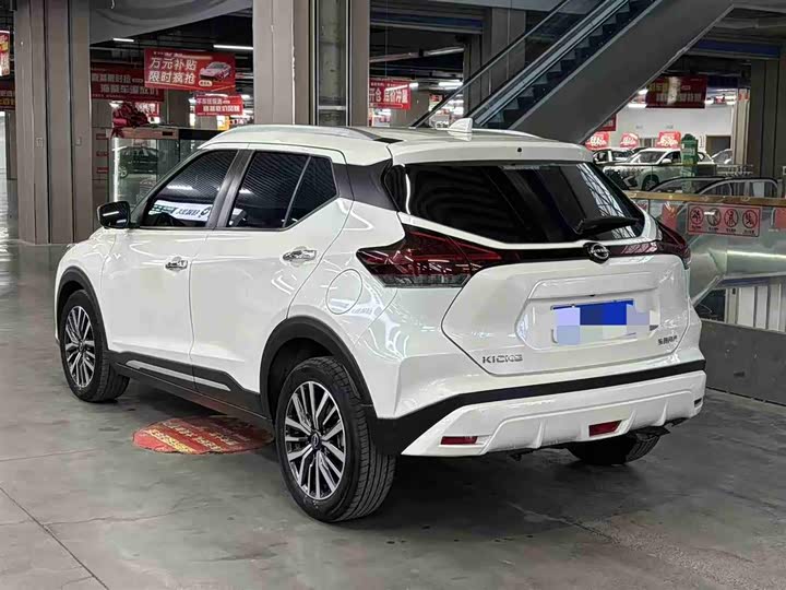 Фото 3 - Nissan Kicks