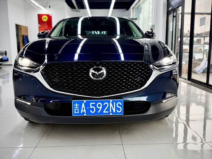 Фото 2 - Mazda CX-30
