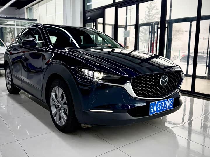Фото 8 - Mazda CX-30