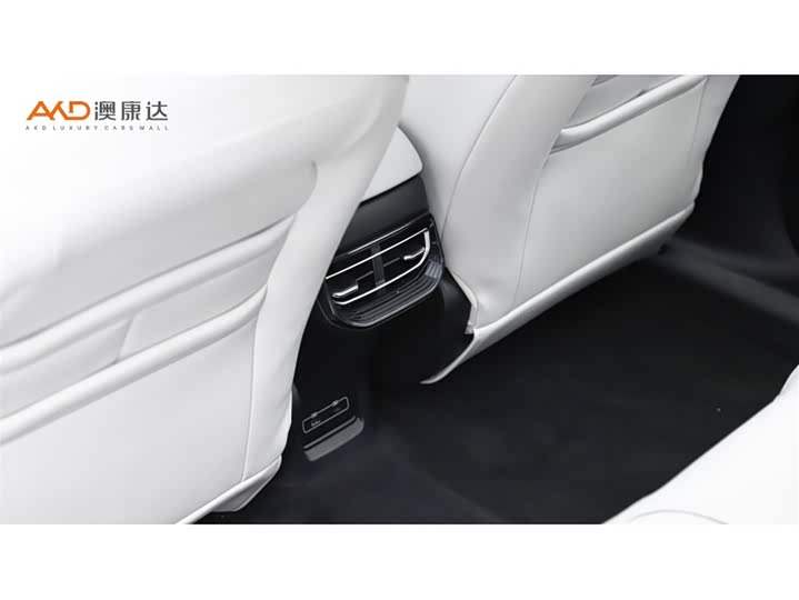 Фото 9 - XPeng P5