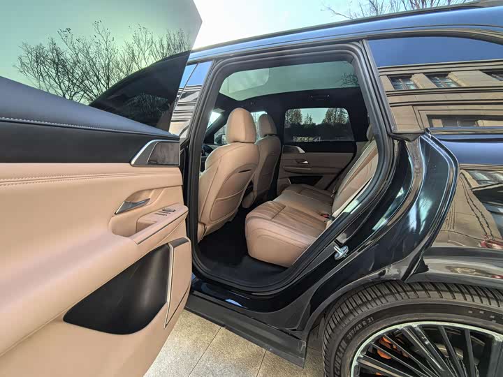 Фото 6 - XPeng G9