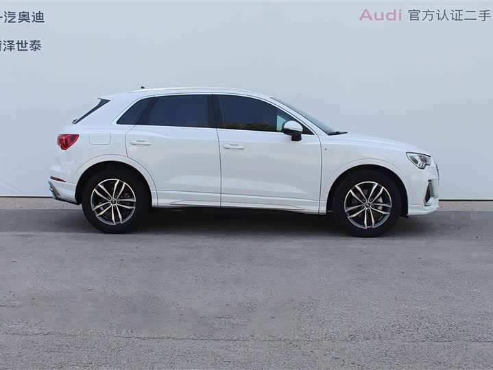 Фото 3 - Audi Q3