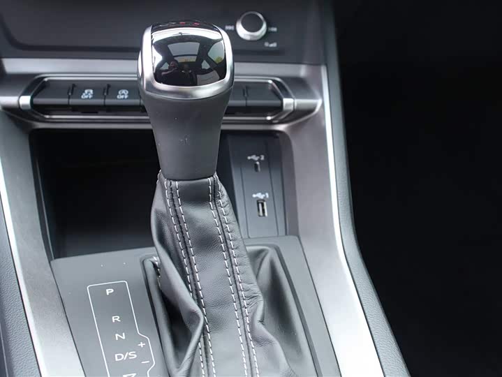 Фото 9 - Audi Q3