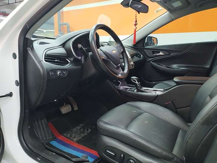 Фото 4 - Chevrolet Malibu XL