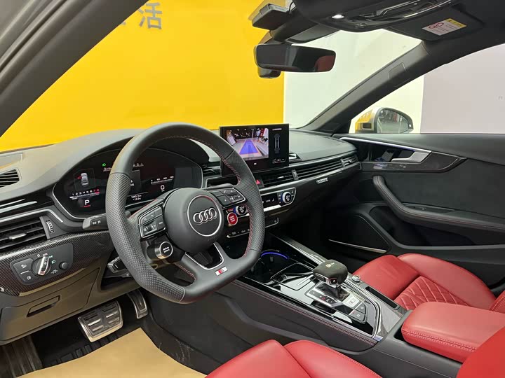 Фото 4 - Audi S4