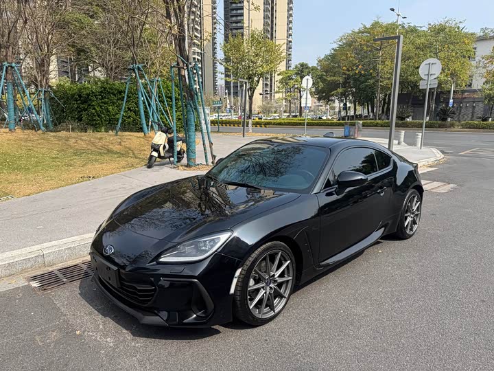 Фото 1 - Subaru BRZ