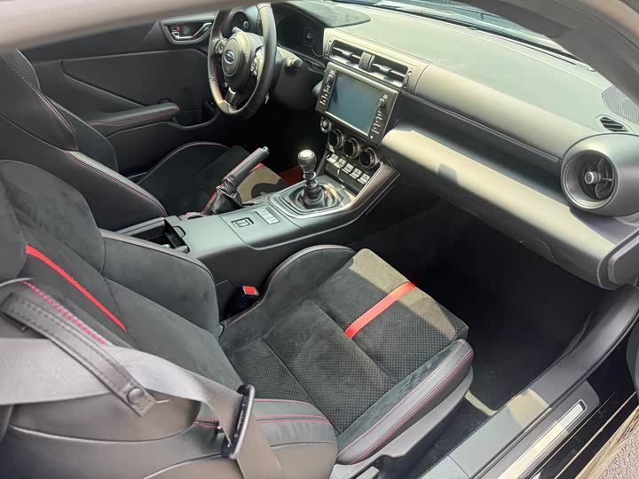 Фото 7 - Subaru BRZ