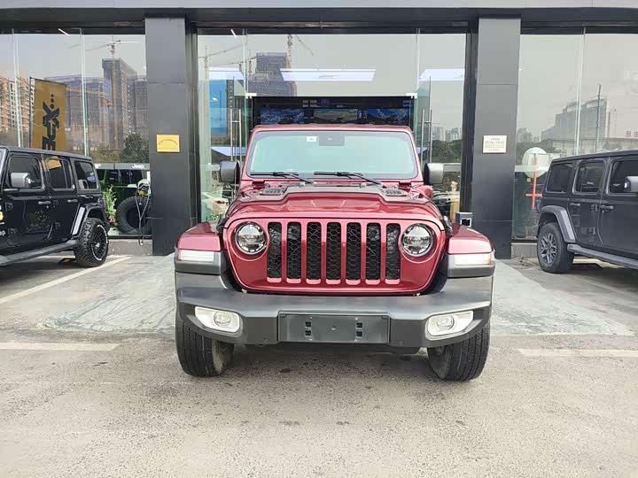 Фото 2 - Jeep Wrangler Hybrid