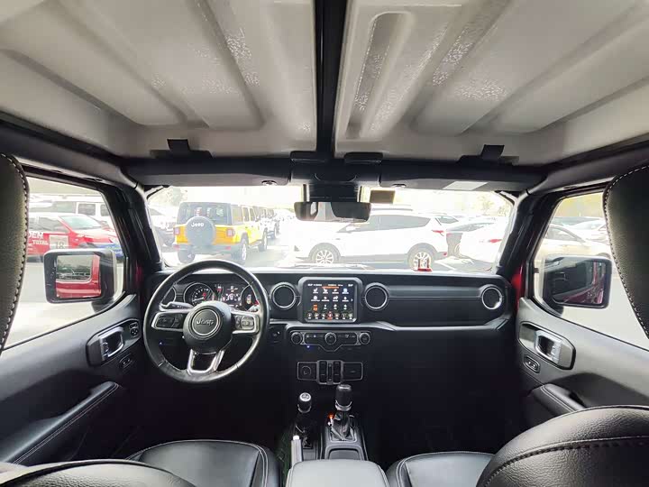 Фото 9 - Jeep Wrangler Hybrid