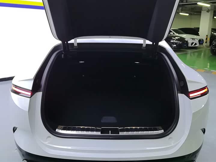 Фото 4 - Avatr 12